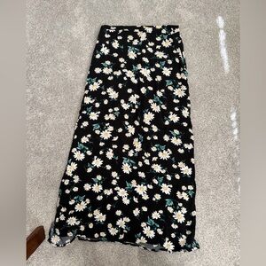 Daisy Floral Maxi Skirt with slits on sides